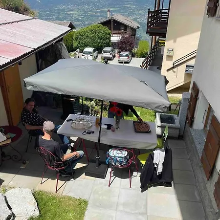 Charmant Duplex De 4p1/2 Dans Un Chalet De 1870 아파트 Nax