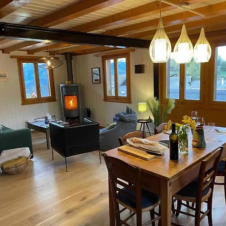 Charmant Duplex De 4p1/2 Dans Un Chalet De 1870 Διαμέρισμα *
