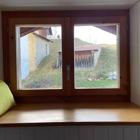Charmant Duplex De 4p1/2 Dans Un Chalet De 1870 아파트