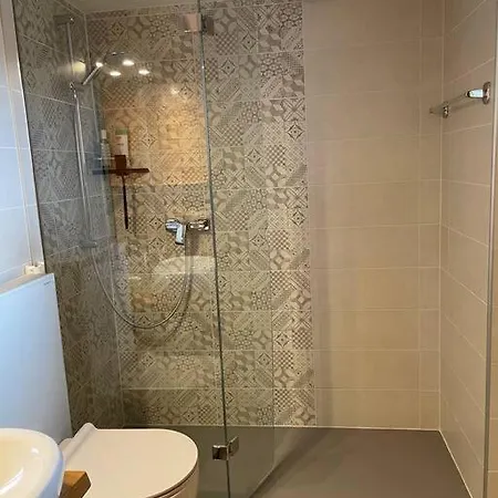 아파트 Charmant Duplex De 4p1/2 Dans Un Chalet De 1870 *